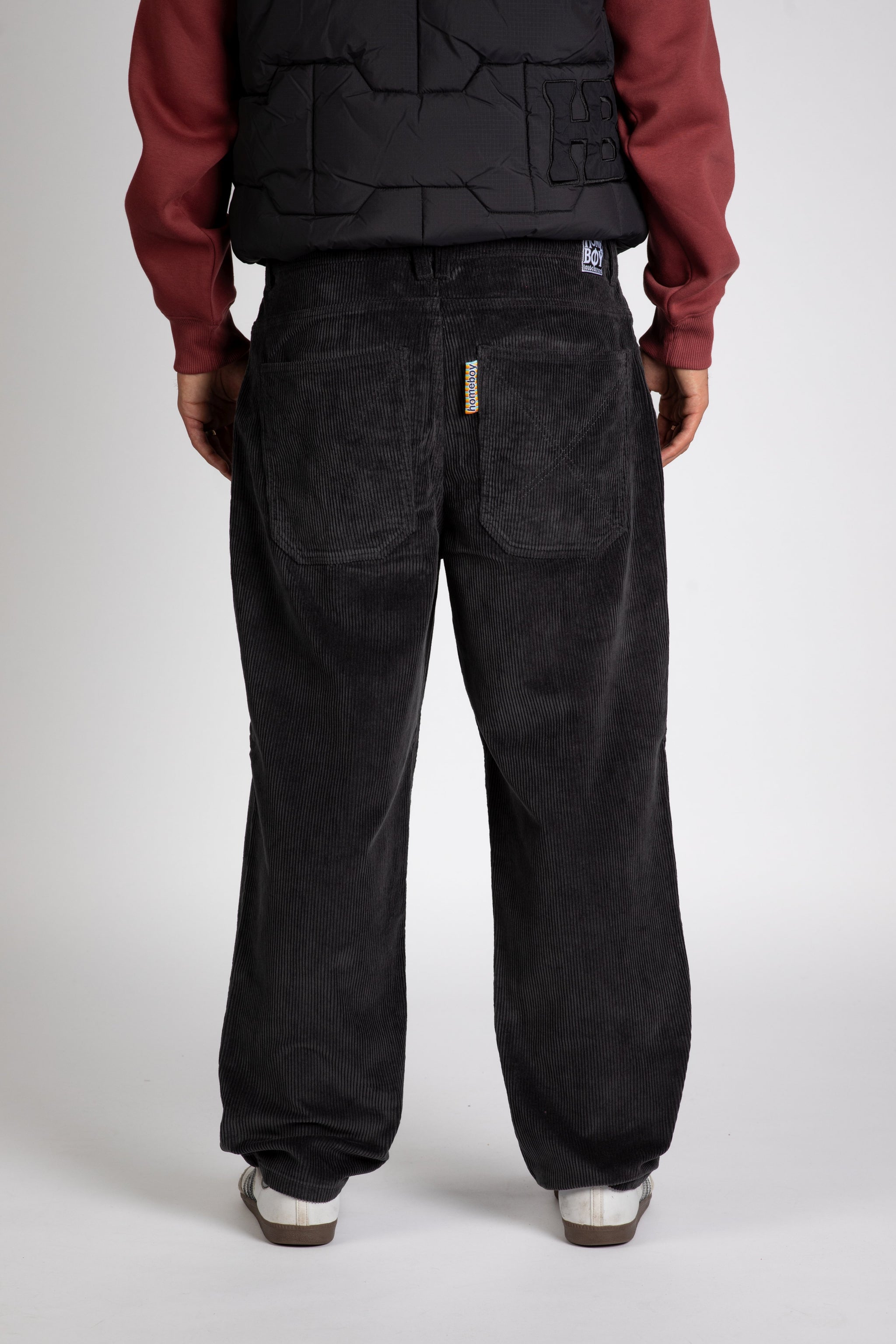 ぽ*♪様 OHGA CORDUROY PANTS お直しあり Sサイズ x-tra BAGGY CORD Pants DARK GRAY – Homeboy